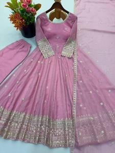 นำเสนอคอลเลกชั่นใหม่จากนักออกแบบผ้าไหมกรุบกรอบพร้อมชุดงานปักและชุด Dupatta เย็บอย่างเต็มที่ - Product Image 4