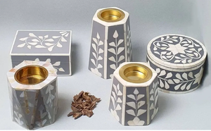 Juego de Bandejas Decorativas de Madera de Alta Calidad para Quemadores de Incienso con Incrustaciones de Hueso, Nácar y Resina, Diseño Floral, Regalo de Lujo, Artesanía para Exportación Mundial - Product Image 5