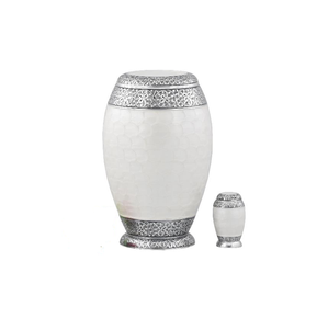 Urne funéraire de luxe en aluminium blanc, ornée de détails floraux argentés, écologique, pour table, pour cendres funéraires - Product Image 4