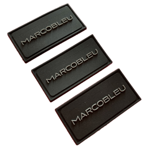 Écussons en caoutchouc écologiques – Étiquettes rectangulaires personnalisées découpées au laser, gaufrées et imprimées en sérigraphie à coudre - Product Image 4