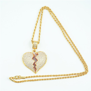 จี้ฮิปฮอปแบบกำหนดเองสำหรับผู้ชาย ประดับเพชรโมอิสซาไนต์ VVS เงินแท้ 925 ชุบโรเดียมอย่างดี พร้อมตัวอักษรหรือตัวเลขตามสั่ง - Product Image 3