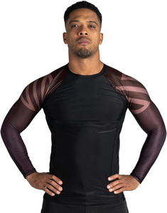 Ensemble Rash Guard MMA Haute Performance : Fabricant de Maillots et Shorts d'Entraînement Anti-Transpiration – Vente en Gros - Product Image 2