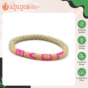 Bracelets ronds en perles de verre au crochet faits à la main de haute qualité pour femmes Ahana's B-010, tendance et adaptés à toutes les occasions - Product Image 2