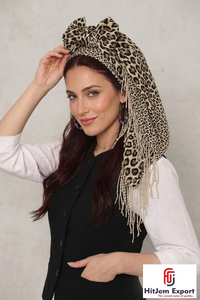 Lightweight <b>Silk</b> <b>Square</b> <b>Scarves</b> Custom Digital Print Premium Fabric Women Fashion Accessories Bulk OEM Manufacturer - Product Image 3