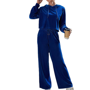 ชุดวอร์มกำมะหยี่แบบ 2 ชิ้น สำหรับผู้หญิง เป็นมิตรกับสิ่งแวดล้อม ขายส่งสำหรับฤดูใบไม้ร่วง |   ชุดวอร์มกำมะหยี่สำหรับผู้หญิงแบบมีซิป - Product Image 1