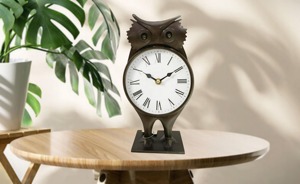 Horloge de bureau en métal en forme de hibou, mouvement à quartz, fonctionne à piles, design traditionnel, cadran blanc, chiffres romains - Product Image 4
