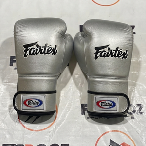 Custom Made Gym Boxing Training <b>Gloves</b> <b>Silver</b> Leather Hook&Loop Closure Full Finger Adult Training Gear Martial Arts Equipments - Product Image 1
