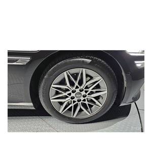 Genesis G80 2.5 Turbo AWD Essence 2024, 91 095 km, Boîte de vitesses automatique, Sièges en cuir, Volant à gauche, Caméra arrière, Écran tactile LED - Product Image 5