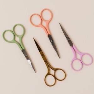 Tijeras de Bordado HABI INDUSTRIES de 3.5 Pulgadas, Acero Inoxidable, Hojas Afiladas de Precisión, Colores Flamingo Pink, Lemonade y Wisteria - Product Image 2
