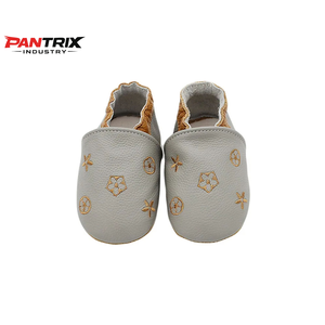 Chaussures en cuir pour bébé, premières chaussures pour marcher, semelle souple, confortables, respirantes, élégantes, chaussures pour tout-petits, fabrication de haute qualité - Product Image 4