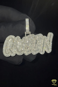จี้ตัวอักษร "QUEEN" สุดหรู พร้อมเพชรโมอิสซาไนต์ สร้อยคิวบัน สไตล์ฮิปฮอป - Product Image 1