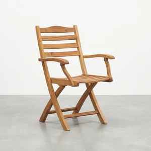 Chaise de jardin pliante en teck moderne, finition couleur naturelle, mobilier d'extérieur, pieds coniques, structure en bois massif - Product Image 1