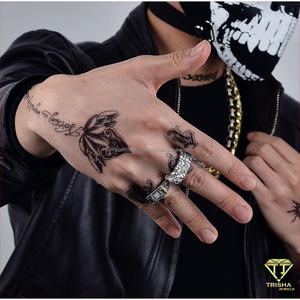 Anillo de Sello para Hombre de Plata 925 Premium con Diamante Cultivado en Laboratorio, Centro Cuadrado Decorativo y Patrón de Contraste Negro para Venta al por Mayor - Product Image 5