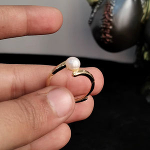 Anillo Ajustable con Perla de Agua Dulce y Diseño Floral, Talla Única, Anillo de Joyería con Perla, Ajustable, Proveedor - Product Image 3