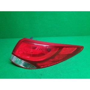 Feu arrière droit extérieur d'occasion OEM pour Tucson 2009-2015 924022S000 - Product Image 1