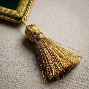 Badge d'église brodé en velours vert, ornement à pompon Sainte Trinité avec fermoir papillon pour la décoration de vêtements de mode - Product Image 2