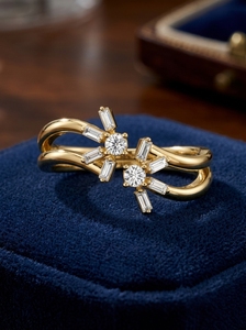 Anillo de Compromiso de Oro Blanco con Diamantes y Esmeraldas en Corte Pera, Certificado IGI, Oro Sólido de 14K, Anillo de Boda Romántico para Mujer - Product Image 4