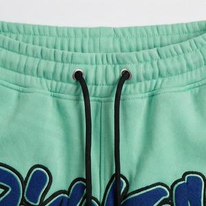 Shorts en toile délavée personnalisés pour hommes, style vintage, en polyester et coton, imprimé en relief, effet vieilli, avec strass sur le devant, vêtements streetwear - Product Image 4