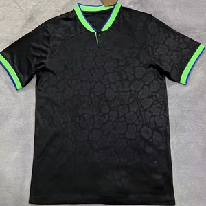 Fabricante de Camisetas Deportivas Sublimadas Personalizadas para Adultos, Uniforme de Fútbol 100% Poliéster de Alta Calidad, OEM/ODM - Product Image 3