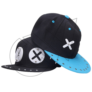 Casquette Snapback Sportive Ajustable Noire et Bleue avec Logo X Blanc et Rivets, Style Urbain, 5 Panneaux, Unisexe Adulte, Décontractée Printemps-Été - Product Image 1