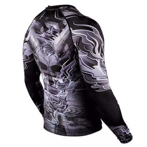 Haut de sport à manches longues pour homme, compression, anti-UV, impression intégrale par sublimation, séchage rapide, motif dragon noir et argenté - Product Image 3