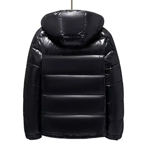 Veste d'hiver rembourrée noire à logo personnalisé pour homme, style designer, pour l'extérieur, en duvet, vente en gros - Product Image 4