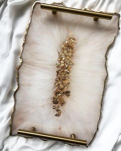 Bandeja de Resina Hecha a Mano Moderna y Más Vendida, Organizador Decorativo para el Hogar, para Mesa de Vanidad, Disponible a un Precio Excelente - Product Image 1