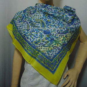 Pañuelo Cuadrado de Seda 100% Pura para Mujer, con Estampado Floral Paisley, Pañuelo de Seda Pura de Lujo, Suave y Elegante, para Cabeza y Cuello - Product Image 2