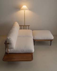 Sillón de Madera de Teca Sólida Estilo Mediados de Siglo con Reposapiés y Cojín Profundo para un Espacio de Vida Relajado - Product Image 3