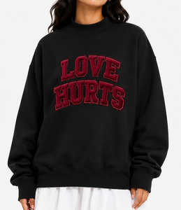 Sweat-shirt noir à col rond pour femme, imprimé lettres brodées « Love Hurts », coupe classique, pour l'automne, à pois et à carreaux. - Product Image 6