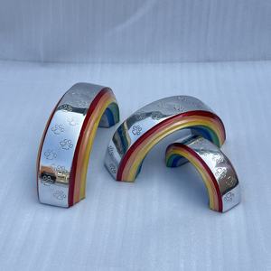 Urna Funeraria Moderna de 8 Pulgadas con Diseño de Puente Arcoíris 3D para Mascotas, Figura de Aluminio Grabada con Diseño Floral para Cenizas de Mascotas de Año Nuevo - Product Image 4