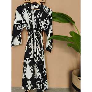 ชุดนอนผ้าลายเรขาคณิตสีดำสำหรับผู้หญิง The Quince Life สวมใส่สบาย - Product Image 3