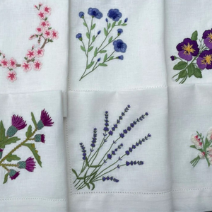 Ensemble de serviettes en tissu jetables rouges et de dessous de verre OEKO-TEX la conception arrachable certifiée pour les hôtels pour les tasses de bain de bouche - Product Image 4