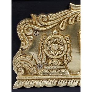 Tenture murale de symboles Vaishnava à cadre en bois de 12 \ "en laiton élégant décor à la maison - Product Image 1