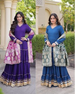 Robe longue en rayonne de créateur MB ETERNAL CLOTHING avec dentelle Gota Patti, doublure en coton évasée de 12 mètres, dupatta moderne en viscose jacquard - Product Image 2