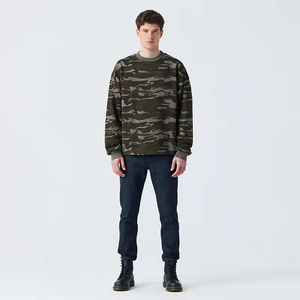T-shirts à manches longues camouflage unisexe sur mesure, bicolores, coupe oversize, streetwear en coton - Product Image 4