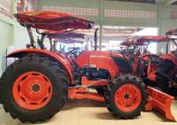 Traktor Roda Kubota M6040 60HP 4WD Mesin Diesel Berkinerja Tinggi Mesin Pertanian Tahan Lama