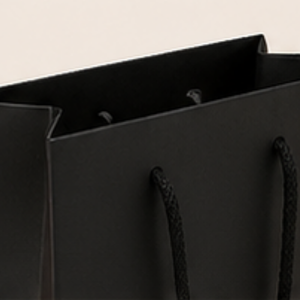 Elegantes Bolsas de Regalo de Papel Negro con Asas para Productos de Lujo - Product Image 6