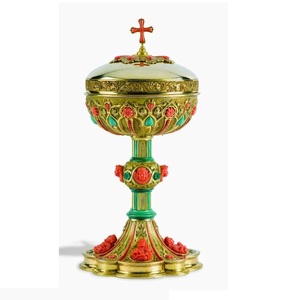 Calice en laiton vert fait main avec un magnifique motif gravé, de haute qualité, articles religieux, idéal comme cadeau. - Product Image 1