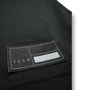 เสื้อฟุตบอลอเมริกันชายแบบสั่งพิมพ์ลายเอง ผ้าโพลีเอสเตอร์ 100% ระบายอากาศได้ดี แห้งเร็ว พร้อมสกรีนชื่อทีม โลโก้ และตำแหน่งนักกีฬา - Product Image 3