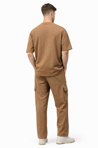 Ensemble coordonné texturé marron de qualité supérieure pour homme, t-shirt coupe décontractée et pantalon cargo, streetwear décontracté, tissu tricoté doux et confortable - Product Image 2