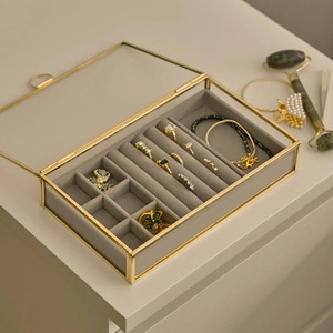 Caja de Joyería Vintage de Vidrio y Latón con Diseño Grabado, Tamaño Personalizado, Almacenamiento de Calidad Premium para Joyería al por Mayor - Product Image 1