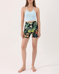 Shorts de entrenamiento para mujer con efecto fruncido, marca privada, bajo MOQ, venta al por mayor, entrega rápida, shorts de moda urbana para mujer. - Product Image 2