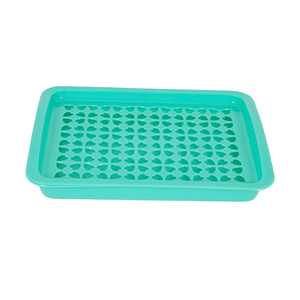 Plateau de séchage de gobelets en plastique léger et compact en forme de cœur moyen pour organiser les boissons dans la cuisine domestique ou les aires de restauration - Product Image 4