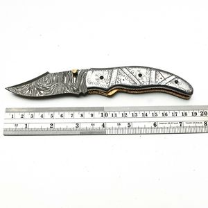 Couteau pliant artisanal en acier Damas avec étui en cuir, couteau de poche OEM, fournisseur pour le camping et la chasse - Product Image 6
