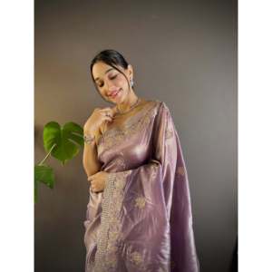 Hermosa ropa de boda sari con secuencia y trabajo de bordado multihilo - Product Image 2