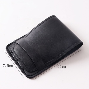 Juego de 4 Pinzas para Cejas Negras con Logotipo Personalizado, Pinzas Cosméticas para Depilar con Bolsa de PU - Product Image 4