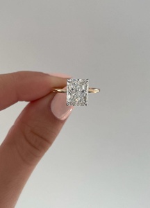 Anillo de Compromiso con Diamante Cultivado en Laboratorio de Corte Radiante de 3 Quilates, Oro Sólido Real de 14K/18K, Anillo de Aniversario Solitario para Mujer, Certificado IGI - Product Image 2
