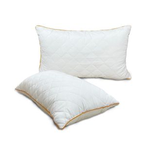 Oreiller matelassé 17x27 pour la maison et l'hôtel, garnissage doux en plumes et fibres de polyester, housse en coton certifiée Oeko-Tex, emballé sous sac - Product Image 1