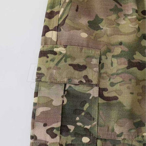 Combinaison de chasse super confortable, de bonne qualité, au design tendance, pour une utilisation en extérieur - Product Image 4